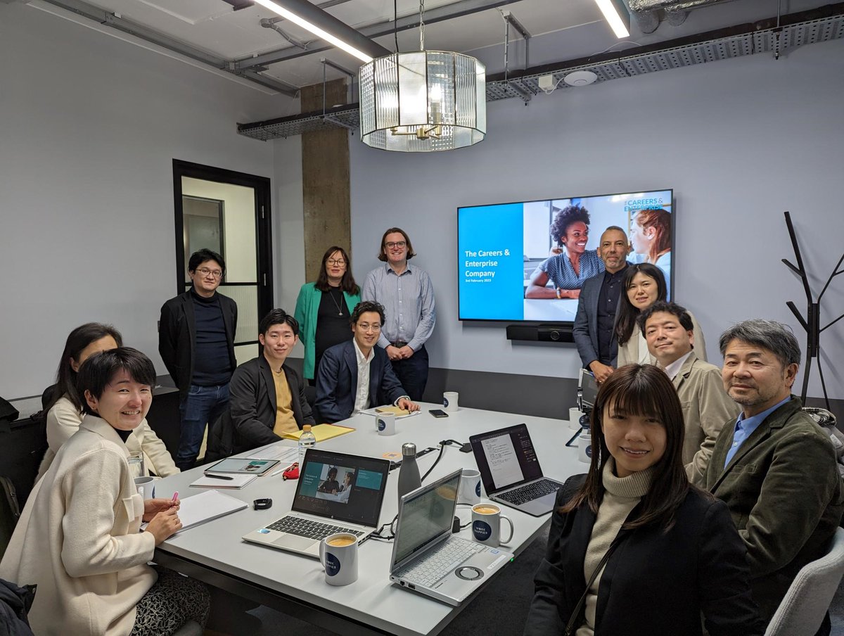 We were delighted to meet the AskNet delegation from Japan to share insight and gain feedback about England’s developing careers education system. 🤩
#Careers