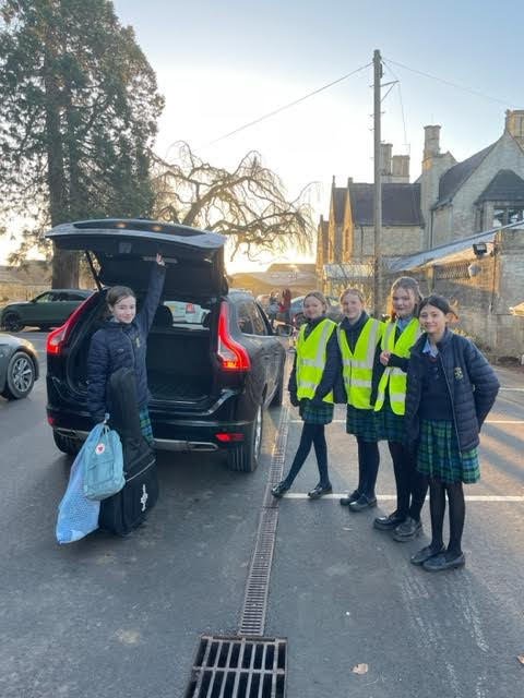 pinewoodprepsch's tweet photo. It is Children's mental health week and the theme this year is 'Let's connect' Here are some of our wellbeing ambassadors meeting and greeting their friends on the drive, what a lovely welcome on a Monday Morning!
#childrensmentalhealthweek #wellbeingmatters #wellbeingmagazine https://t.co/bEkqOYDDQ4