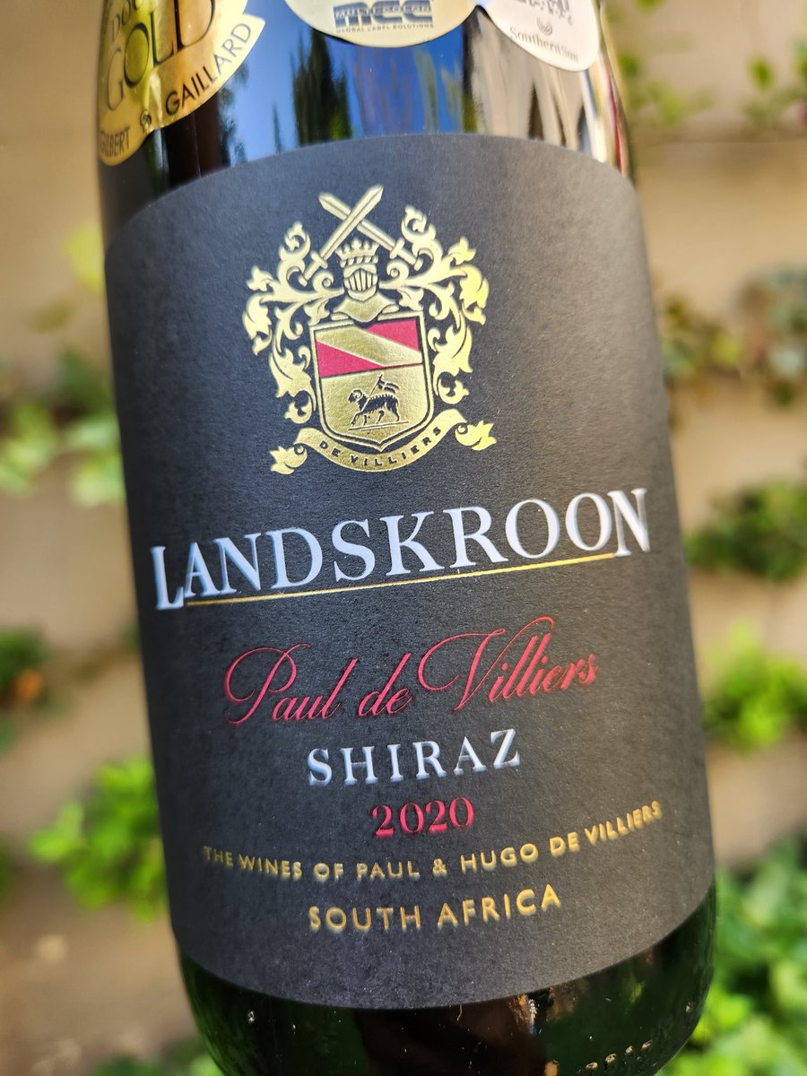 capewinereview's tweet photo. delivering exceptional value for under R250 retail

New vintages MC reviews loading 

#SouthAfrica #Wine #MiguelChan #Paarl #SanDeck #Landskroon #PauldeVilliers #Merlot #CabernetSauvignon #Shiraz #Reserve #Bordeaux #Syrah #Gauteng #Johannesburg #Farmall #WineBar #MC #Africa https://t.co/mknEGxDOYU