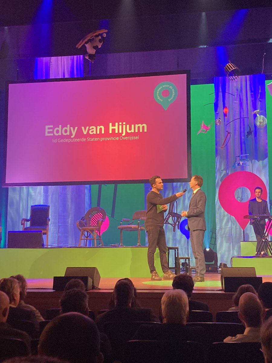 MarianneDw's tweet photo. Vandaag de brede lancering van het Nationaal Programma Circulaire Economie. Inleiding door @vanHijum en @vivianneheijnen #NCCE23 #CirculaireEconomie #NPCE #Zwolle https://t.co/7YHJFwYDoL