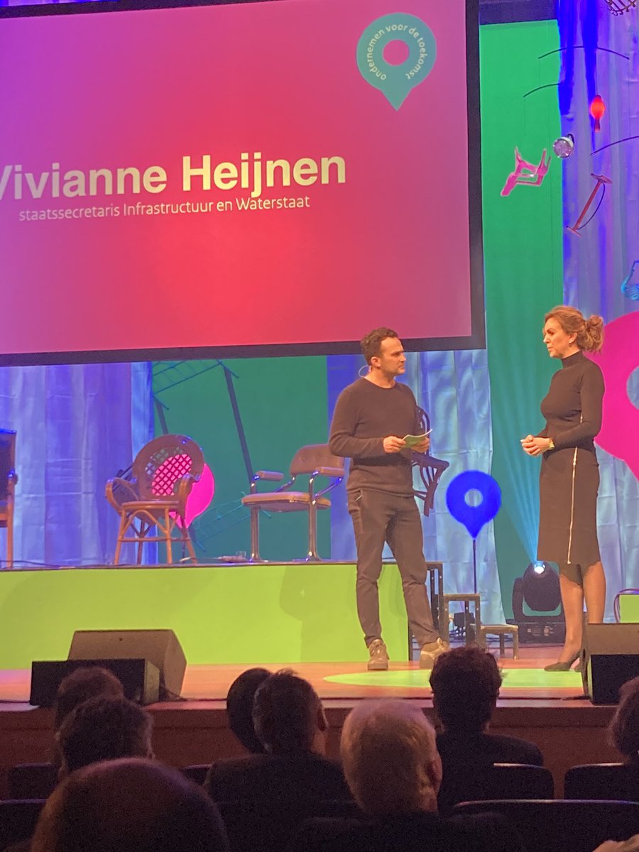 MarianneDw's tweet photo. Vandaag de brede lancering van het Nationaal Programma Circulaire Economie. Inleiding door @vanHijum en @vivianneheijnen #NCCE23 #CirculaireEconomie #NPCE #Zwolle https://t.co/7YHJFwYDoL