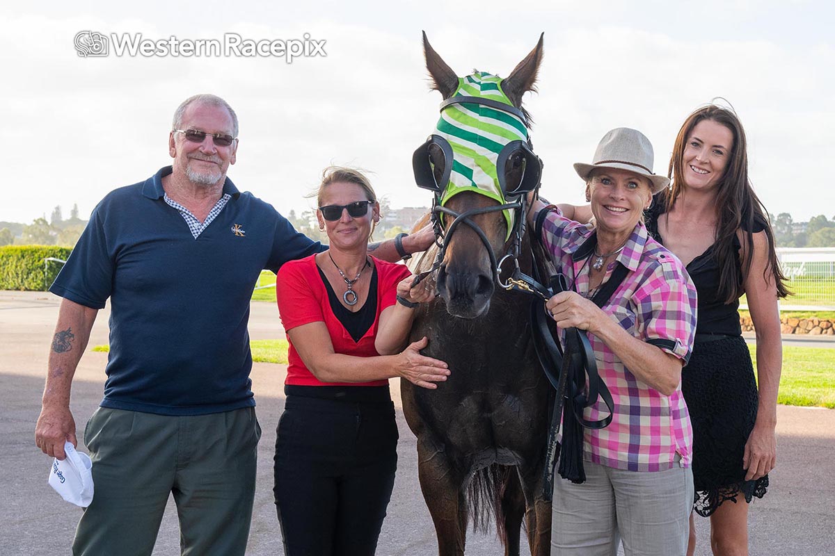 Western Racepix (@westernracepix) on Twitter photo DIFFERENTIATOR - Belmont Mon 6th February <a href="/PerthRacing/">Perth Racing</a> #WesternRacepix #BelmontParkPerth
More 📸 westernracepix.com DIFFERENTIATOR - Belmont Mon 6th February <a href="/PerthRacing/">Perth Racing</a> #WesternRacepix #BelmontParkPerth
More 📸 westernracepix.com