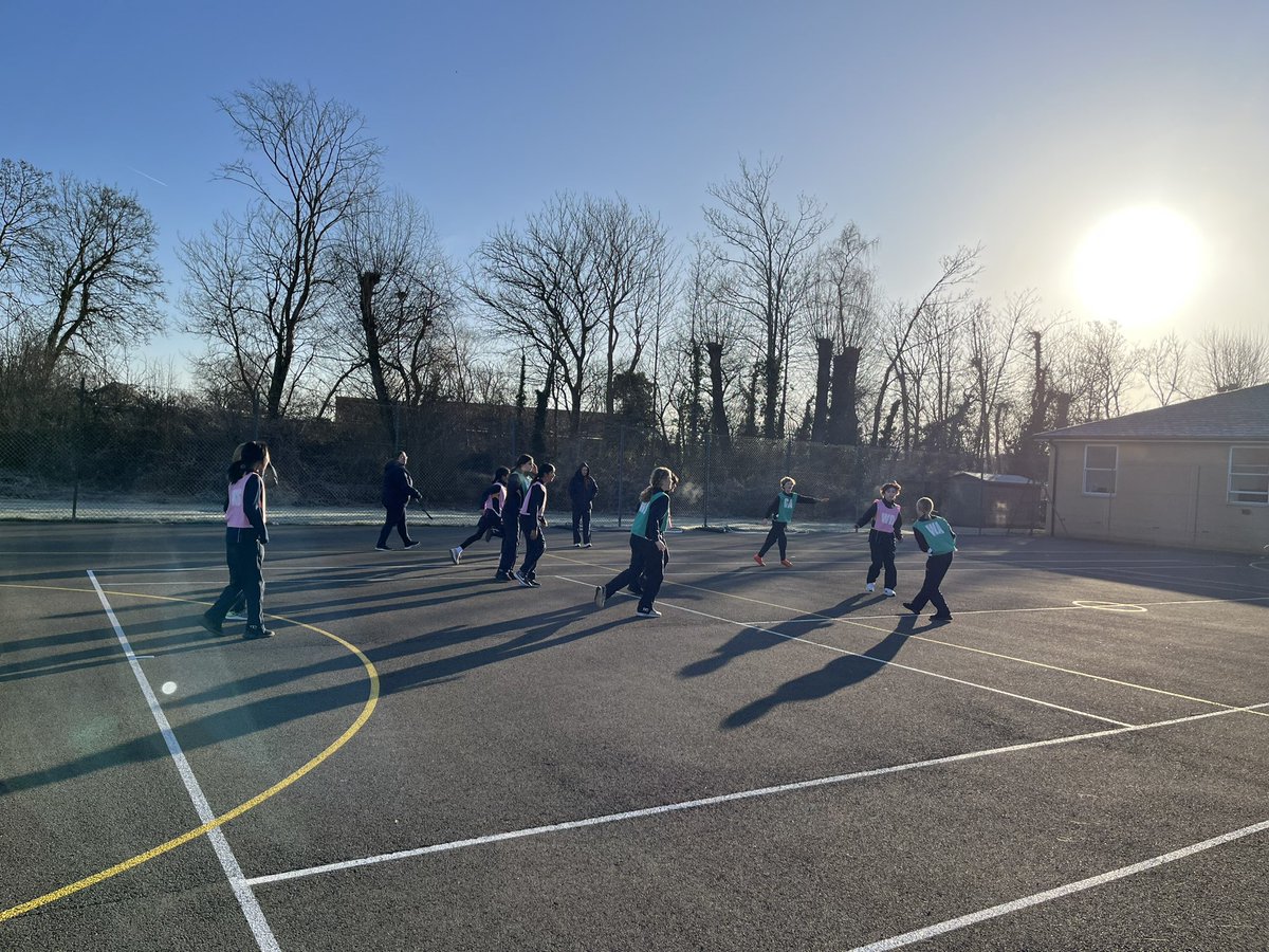 OHS_Sport's tweet photo. Year 7 House Netball in full swing this Monday morning. Despite cold conditions, the sun is shining & the students are loving life. Our Sports Leaders are doing a fantastic job running the show. ๐๐ป #Ares๐ต #Athena๐ก #Poseidon๐ด #Zeus๐ข #HouseNetball #SportsLeaders #TeamOHS๐๐ https://t.co/wNhuLD3I4i