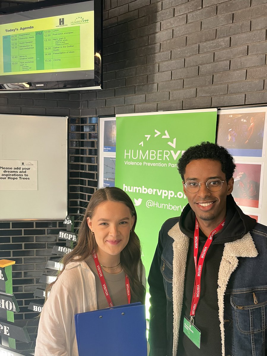 HopeCollective2's tweet photo. Our youth management group got this  @HumberVPP great job @Jesswilson1602 @Yahye_Abdi_ #HullHopeHack #TeamHope #Reimagined https://t.co/uyeSxzEBi6