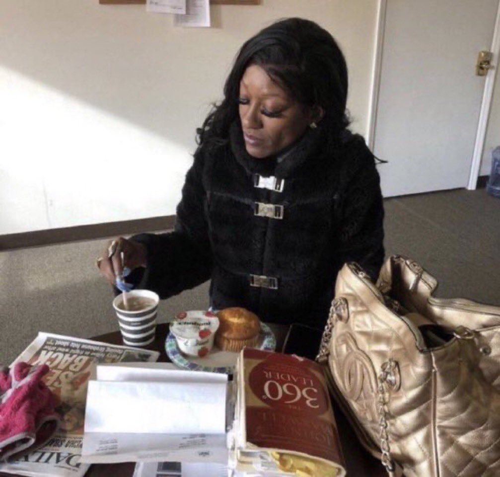 aespatica's tweet image. not even clicking on my bank app i dont wanna know