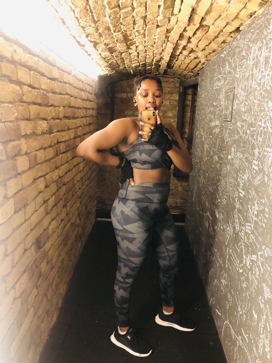y_mangisa's tweet photo. Hello freezing Monday 🥶🥲
#FetchYourBody2023
#gymgirl #FitnessMotivation #europeanwinter https://t.co/spegpqjOiE