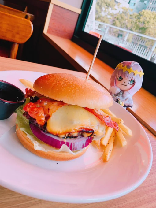 思い出その2(終)。ご飯が名古屋メシだったらただの名古屋観光してるミニオベだったな 