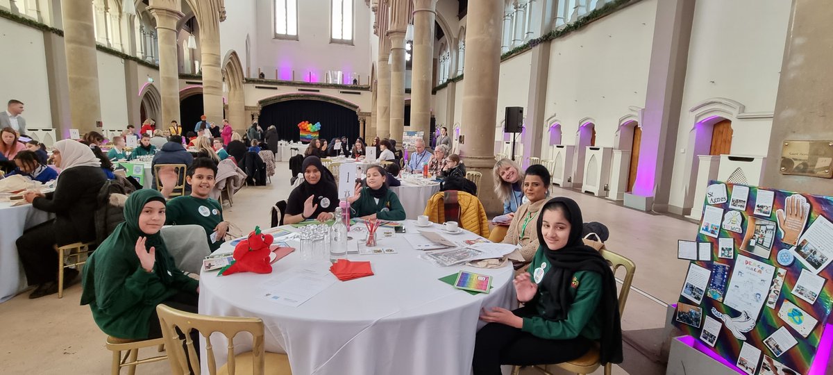 Our pupils representing at the Hate Crime Awareness Week! Advocating @PeaceMala and @UNICEF values. @DbeManchester @GortonMonastery 
#RRSA #manchesterdiocese #peace #letsendhatecrime #SpreadLoveNotHate #hatecrimeawarenessweek