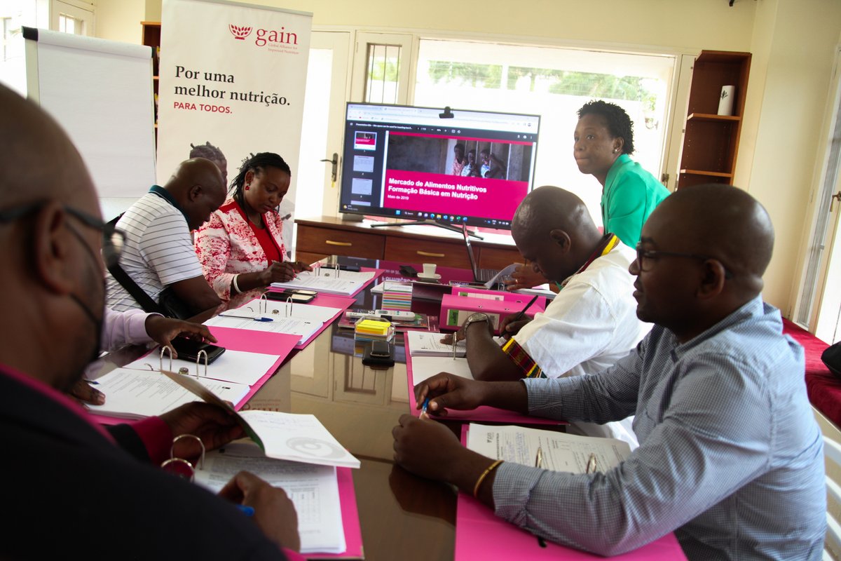 With the purpose of improving the knowledge &amp; understanding of Small and Medium Enterprises in basic nutrition matters and how to apply on their core business, GAIN (under Impact at Scale project) in partnership with IPEME launched 2day the 1st training of SME’s trainers.