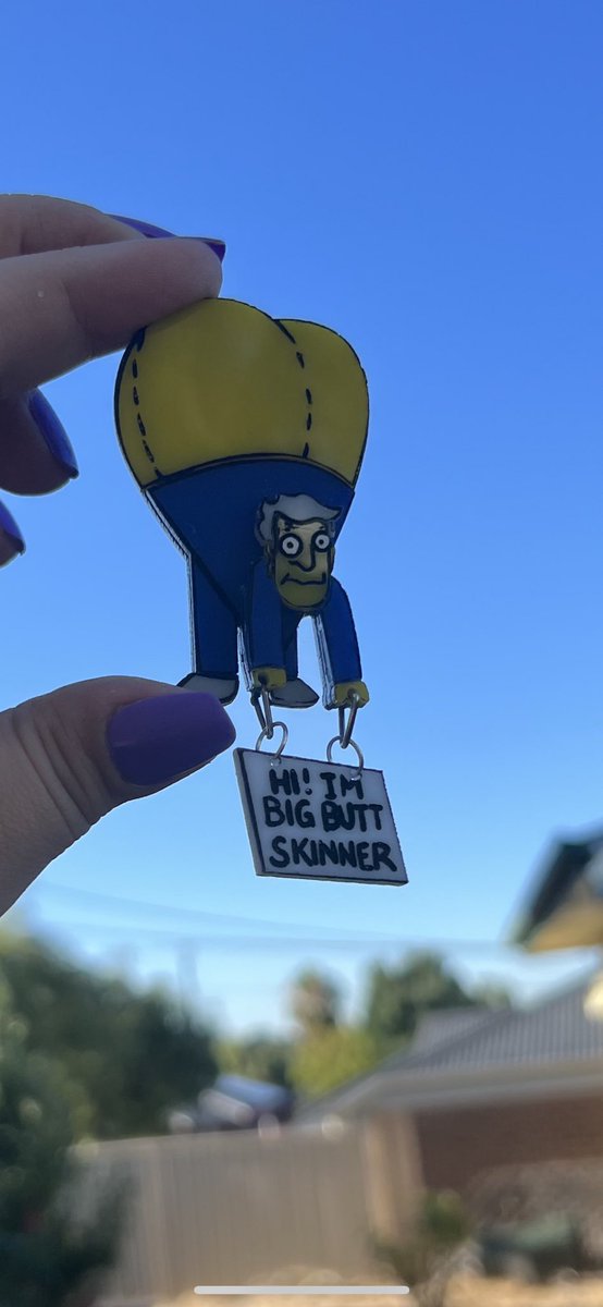 VeeGiggity's tweet photo. Spy balloon this and international incident that, but who’s talking about the big butt balloon floating around??!

#acrylicbrooch #spyballoon #skinner #broochoftheday https://t.co/yXMTy8jXE4