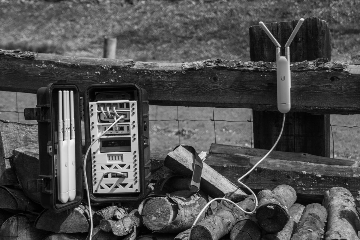 WakomaInc's tweet image. In one month from today the @wakomainc nimble will be the test subject of the first #OpenToolchainFoundation engineering hackathon: otfn.org/hackathon/ w/ @OSEGermany @FreeCADNews @kicad_pcb @fabcityhamburg #HIWW #oshw #opensource #hardware #FLOSS