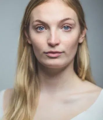 CLIENT NEWS | We are pleased to announce we are now representing the wonderful Grace Davey. Grace trained with Fourth Monkey and then Mountview on the MA Musical Theatre course. Check out her profile here buff.ly/3wYCWaM #actor #agent