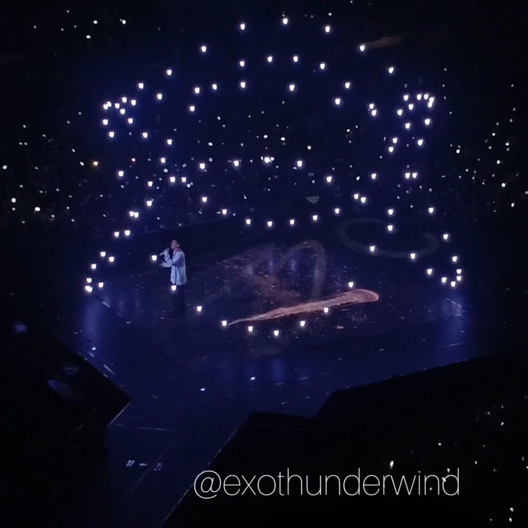 withjngdae's tweet photo. 14th Dec 2019                14th Jan 2023
#EXplOrationinKL       #GrandwaveinKL 

I meet #CHEN after 3 years and 1 month, same date (14th)!!😭❤️ https://t.co/JaU8vDCx3i