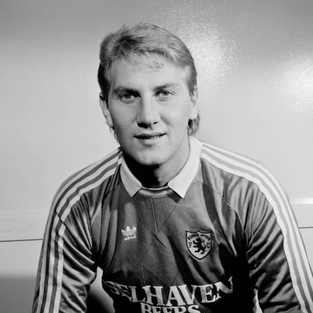 dodefoxpodcast's tweet image. Sad news this morning that DUFC Hall of Famer Billy Thomson has passed away. We spoke to him a few months back and he was in great form, funny, informative and had a smile on his face.
Our love and thoughts to his wife Louise and his family at this time 🧡🖤