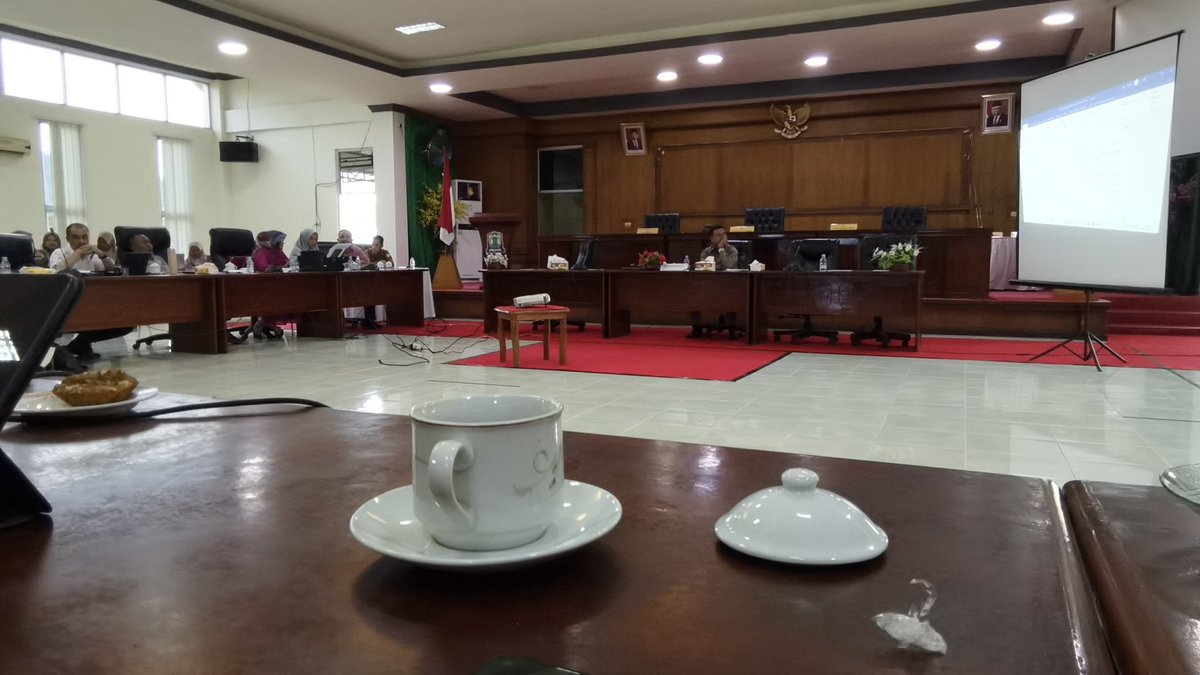 isasvanharya's tweet photo. Isinya kosong semua https://t.co/3CRB82Vrk9