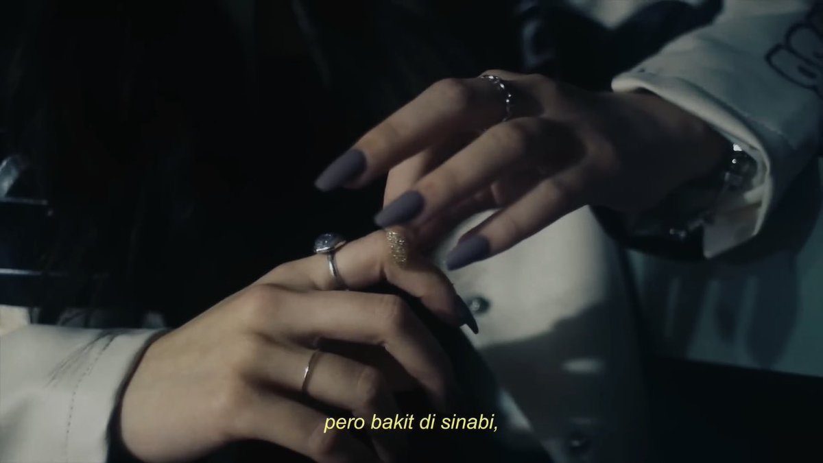 itssamiievi's tweet photo. a thread - let me share stills from the Ikaw at Sila MV 🤍 let's appreciate moimoi's film!
@moiradelatorre @OfcMoisters_ 

FILM BY MOIRA
#IkawAtSilaMV https://t.co/X5dlAvyFou