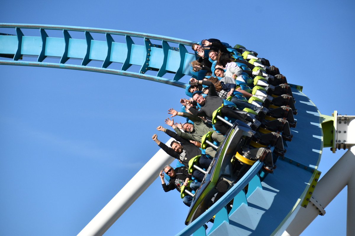 jsz1978's tweet photo. Fury 325 @Carowinds
#fury325 #furyfever #cedarfair #carowinds #gigacoaster #recordbreaker #steelcoaster https://t.co/Aw7JTdK93J