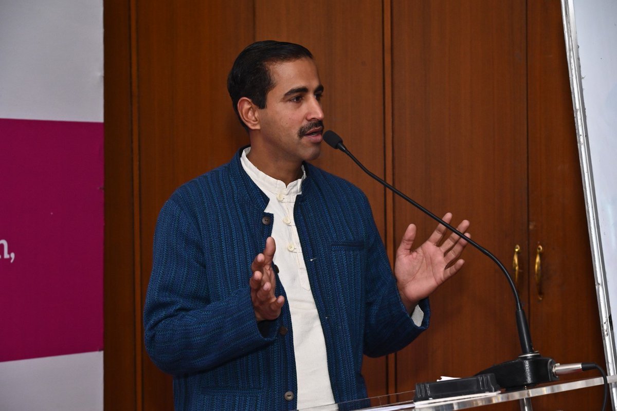 VYKIndia's tweet image. The basics of report designing, writing reports from the target audience's perspective, project key performance indicators, elements of report and free cost of tools available to create reports were discussed during the session. #ProjectSASHAKT #ngogovernance #ngodevelopment