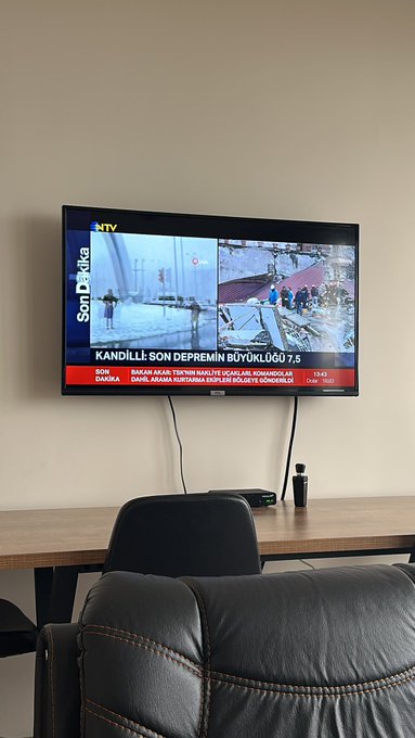 Art&ccedil;ı 7,5 deprem daha oldu. Deprem Yaşayan İllerde Evlerde Durmayalım #deprem https://t.co/FBHEdd0ao<a href="/tag/deprem"class="tags"><span>#deprem</span></a>