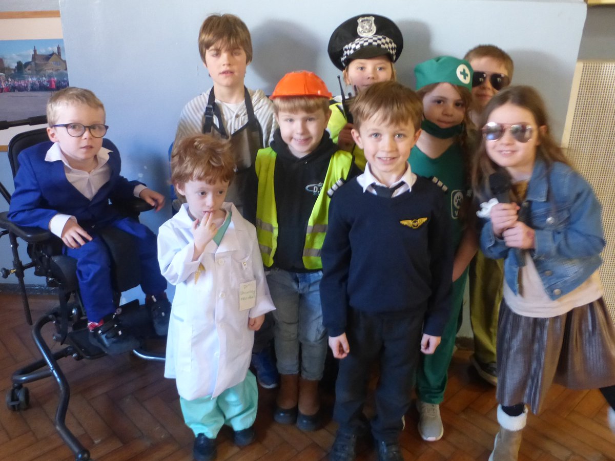 Badshot Lea Infants tweet media