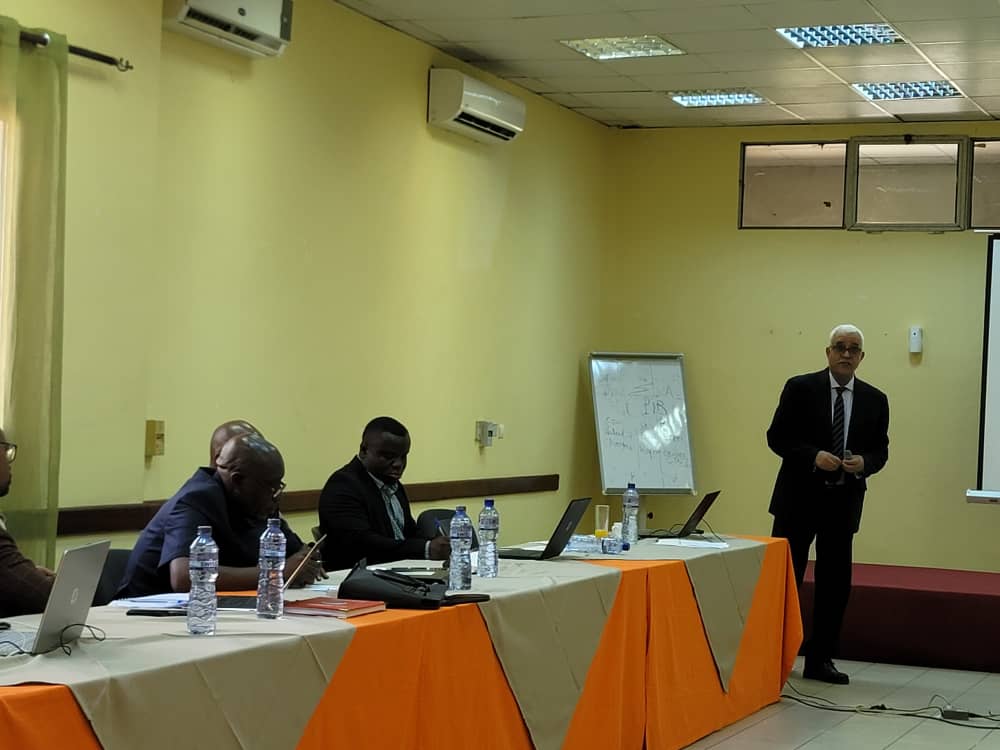 itierdc's tweet image. #Kinshasa Suite des sessions de formation sur l'industrie extractive, thématique II : contrôle et politiques des prix de transfert dans l'industrie extractive, formation dispensée à #IGF et  #CTCPM par M. Friaa Noureddine du cabinet #Enerteam sous le financement d'@Enabel_en_RDC