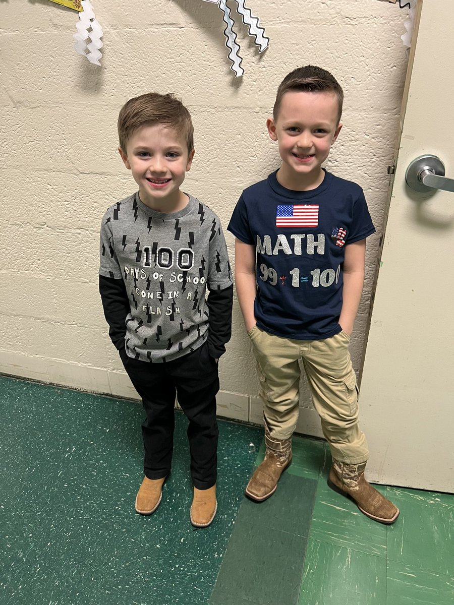 Cassie_Lou7's tweet photo. We’re celebrating the 100th day of school today in the 2nd grade at @pope_school !! We have some of the cutest 100 year olds and some very creative t-shirts! @JMCSchools @thvowell @popepantherspto https://t.co/semz7ny6RY