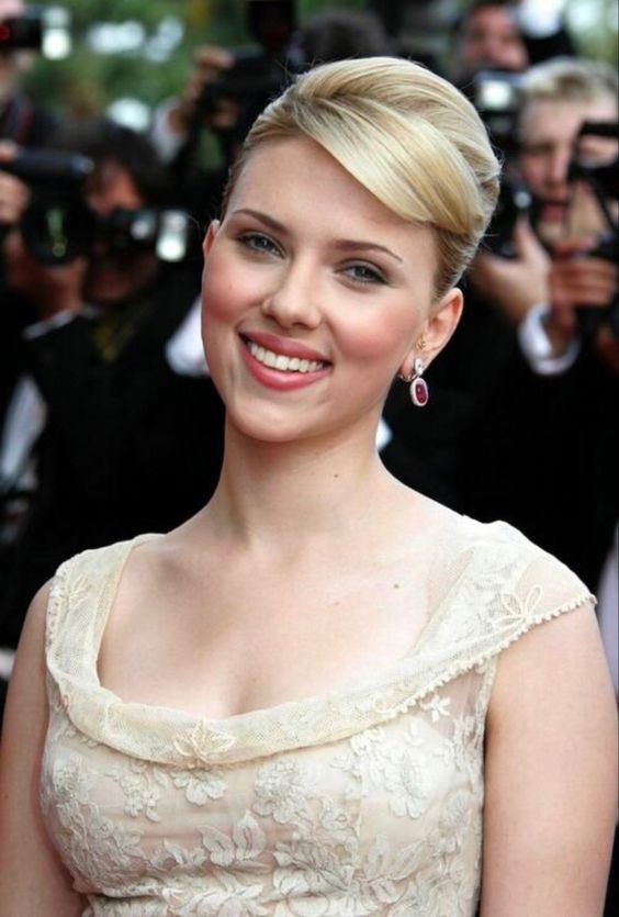 Scarlett - Florence - Lizzie FP (@ols3njohansson) on Twitter photo 