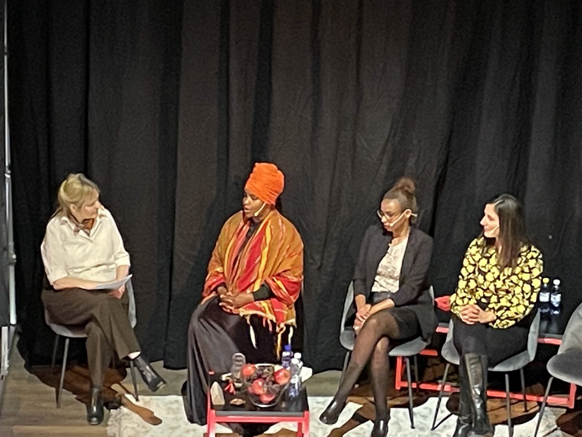 Anna C-E tweet media