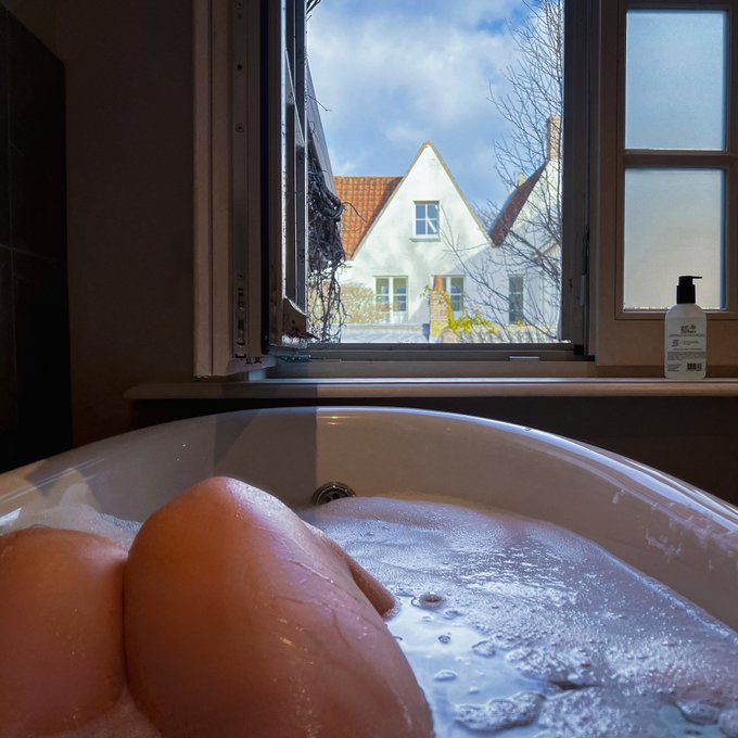 2 pic. Last day In Bruges means Spa Day before flying ✈️ Hope you enjoyed some of my travel journey this