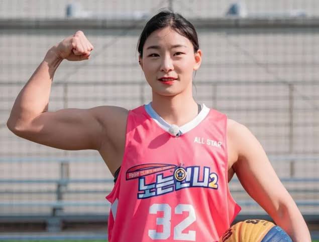 arrigaga's tweet photo. Seulgi Tank Build #Physical100 https://t.co/WrI2ZKYgoM