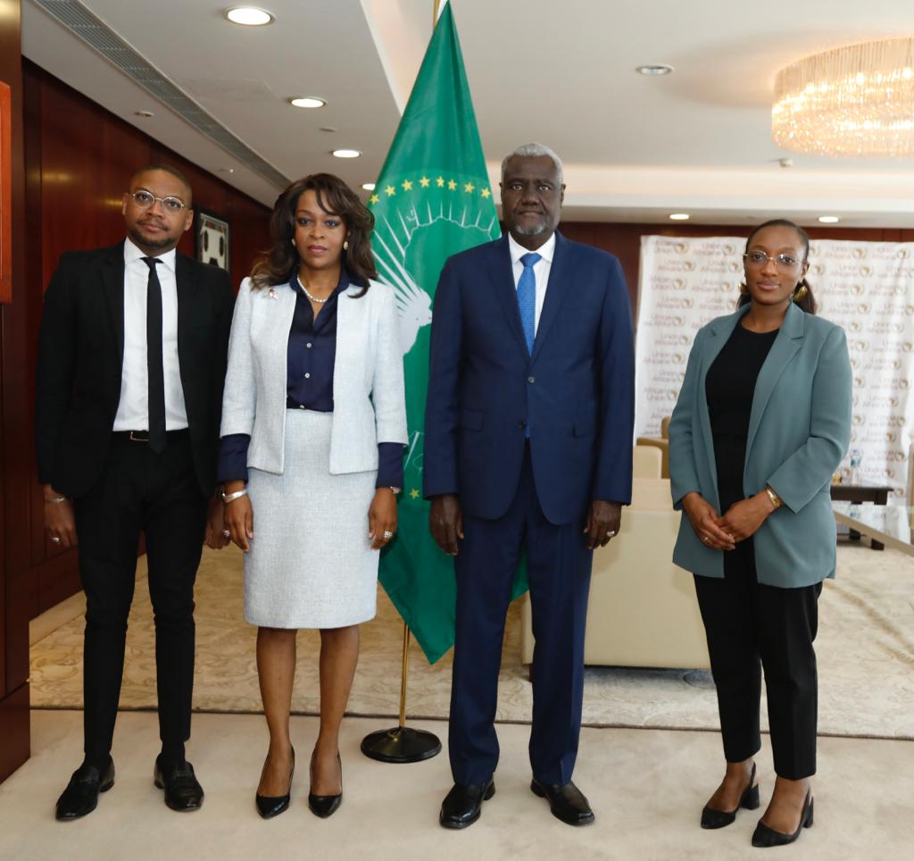 Moussa Faki Mahamat (@auc_moussafaki) on Twitter photo I received the credentials of Madame Nefertiti Mushiya Tshibanda, new Permanent Representative of the <a href="/OIFrancophonie/">La Francophonie</a> to the African Union. I received the credentials of Madame Nefertiti Mushiya Tshibanda, new Permanent Representative of the <a href="/OIFrancophonie/">La Francophonie</a> to the African Union.