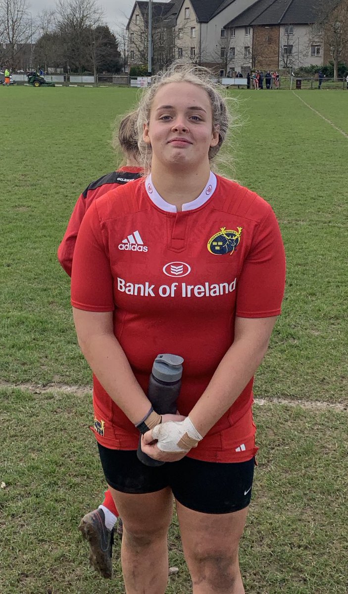 GCarty_'s tweet photo. Proud Dad Moment !!#Munster #Rugby #debutante 
@DolphinRFCWomen https://t.co/GUrkIy31u5