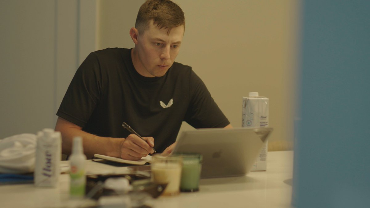 PGATour's tweet photo. 9 days until @Netflix's 𝙁𝙪𝙡𝙡 𝙎𝙬𝙞𝙣𝙜 premiere 🎬 https://t.co/GjtYKCVp6K