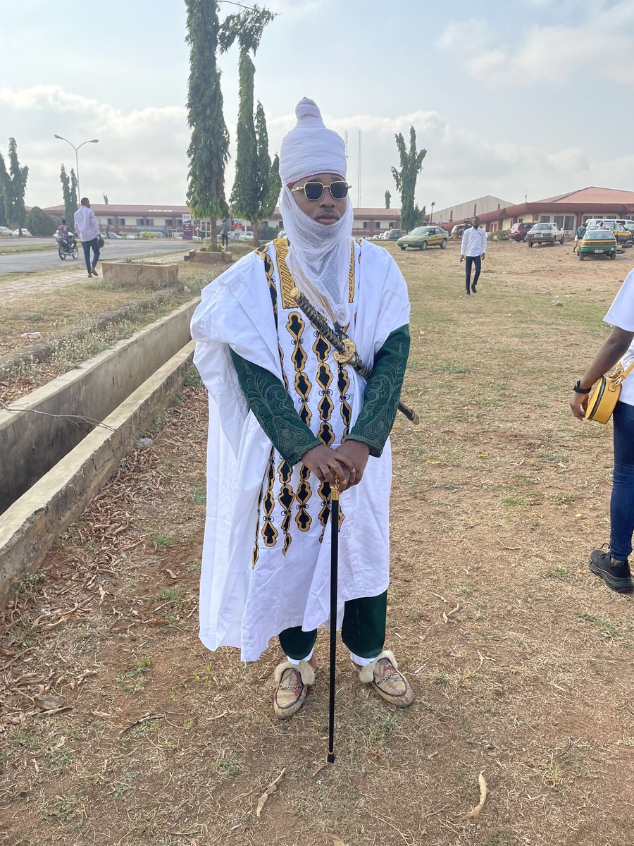 beejay_enigma's tweet photo. It’s the final year week and it’s Rally day. Had to just tap into my heritage and have a victory lap for being in school for some 9 years now. MB;BS in the bag in a little bit 💯🐎 https://t.co/JriLGucgIK