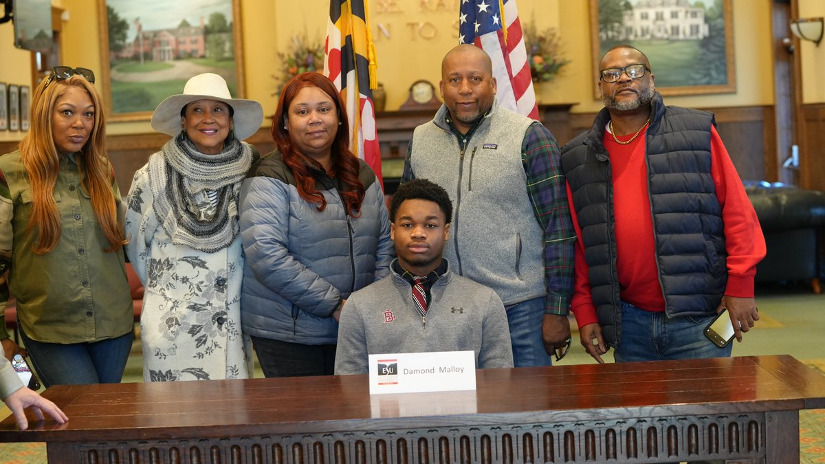 BoysLatinSchool's tweet photo. Congratulations to Damond Malloy '23 on signing to play football at East Stroudsburg University!  @ESU_Football #BLFootball #BoysLatin #BL #EQV https://t.co/Hf4ZQTv6cy