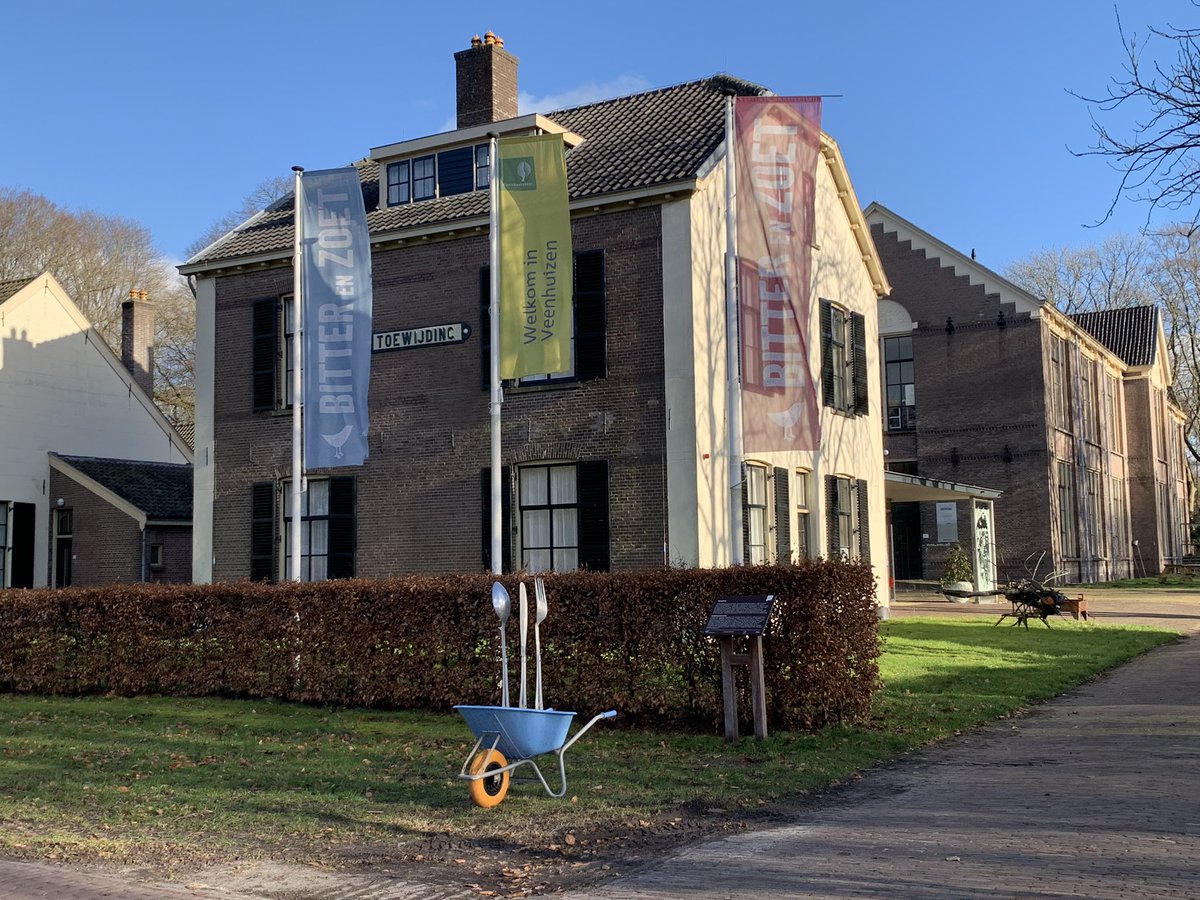 YvonneTurenhout's tweet photo. De verkiezingscampagne is vol van start. Tussendoor gelukkig ook nog tijd om te genieten van het mooie Drenthe. Vandaag in de stralende zon in Veenhuizen. Heerlijk!
Gevangenismuseum Veenhuizen Unesco Werelderfgoed Bitter en Zoet
#uitliefdevoordrenthe #helptelkander #toewijding https://t.co/CmjlmKx1q5