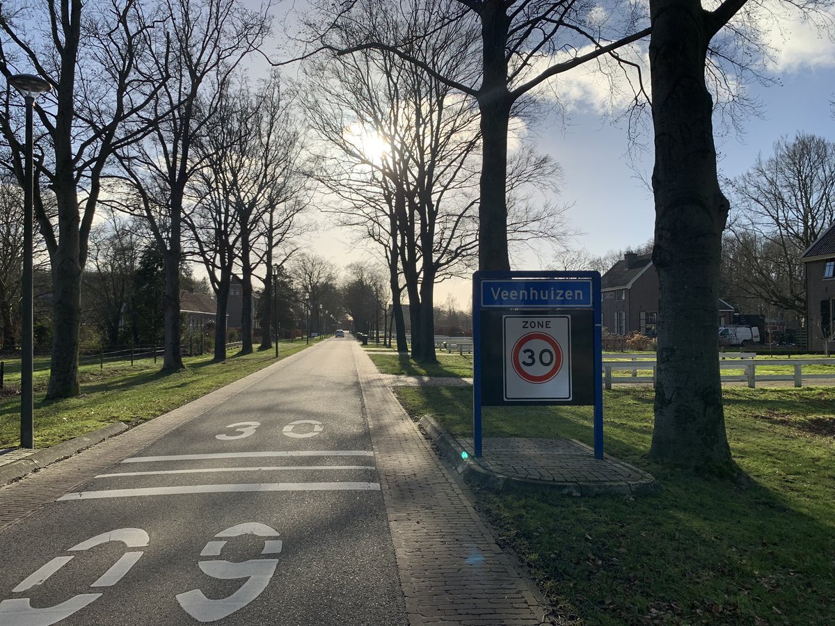 YvonneTurenhout's tweet photo. De verkiezingscampagne is vol van start. Tussendoor gelukkig ook nog tijd om te genieten van het mooie Drenthe. Vandaag in de stralende zon in Veenhuizen. Heerlijk!
Gevangenismuseum Veenhuizen Unesco Werelderfgoed Bitter en Zoet
#uitliefdevoordrenthe #helptelkander #toewijding https://t.co/CmjlmKx1q5