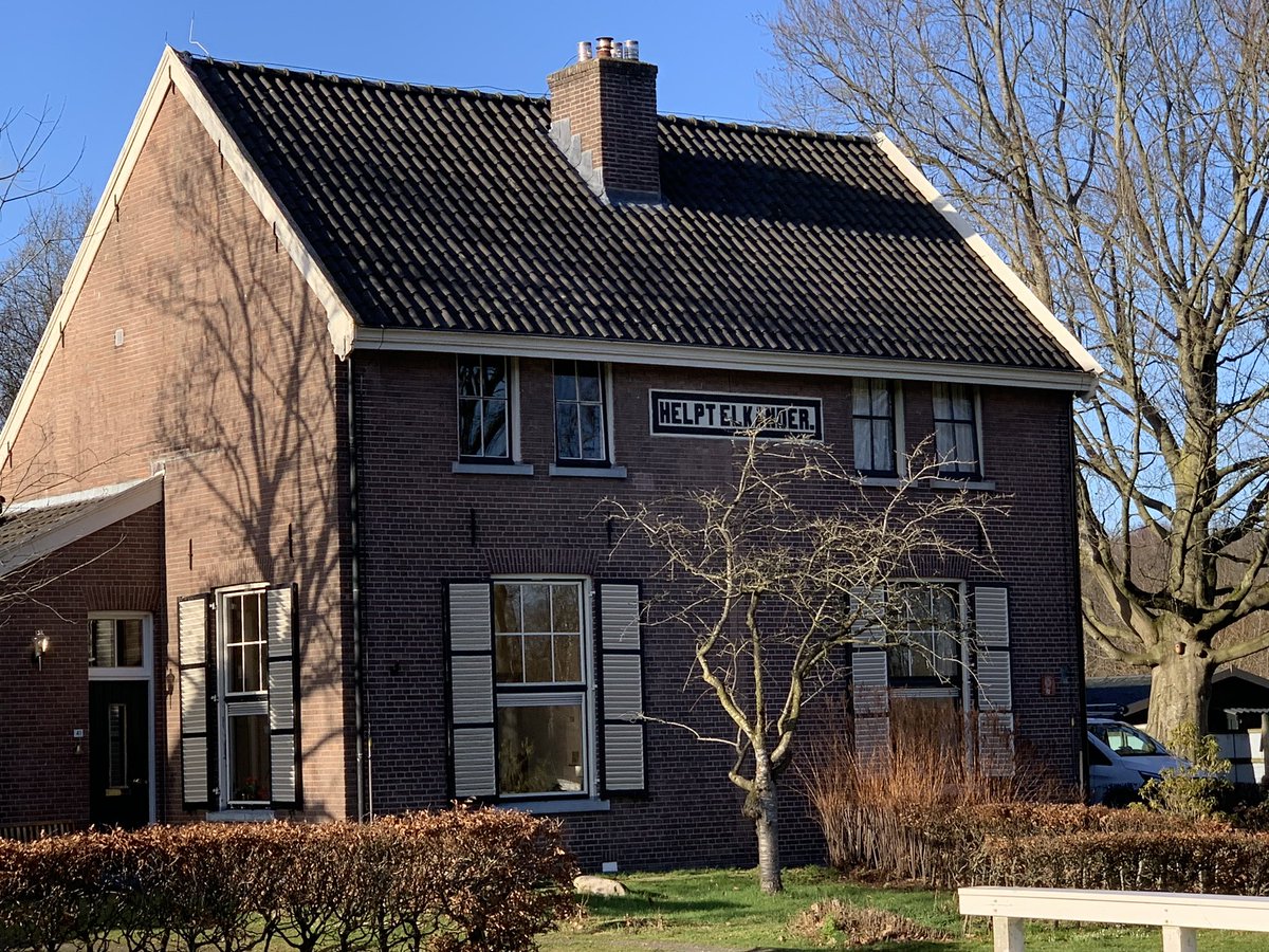 YvonneTurenhout's tweet photo. De verkiezingscampagne is vol van start. Tussendoor gelukkig ook nog tijd om te genieten van het mooie Drenthe. Vandaag in de stralende zon in Veenhuizen. Heerlijk!
Gevangenismuseum Veenhuizen Unesco Werelderfgoed Bitter en Zoet
#uitliefdevoordrenthe #helptelkander #toewijding https://t.co/CmjlmKx1q5