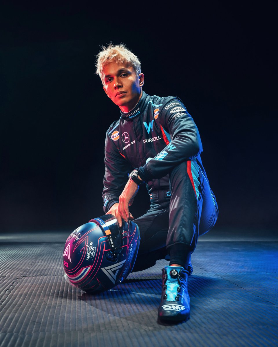 alex_albon's tweet photo. #AA23 in 2023✌️Let’s make it the best one!! 🔥 https://t.co/rocN2n4zBQ