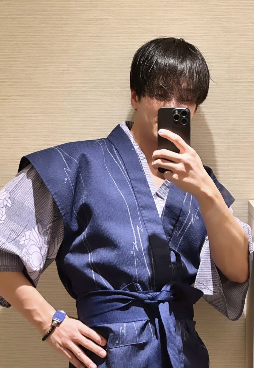 Ivy4__'s tweet photo. アンボヒョンの浴衣姿優勝すぎてる。。 https://t.co/JMwfKS2cDo