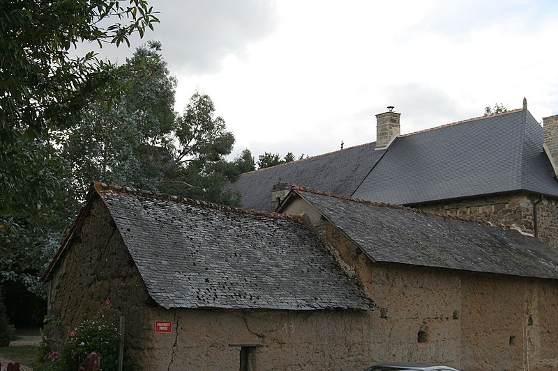 MonumentumFr's tweet photo. Manoir situé dans le bourg à #Trimer (#IlleEtVilaine) Edifice modeste, il est, à l'origine, résidence d'un notable au 17ème siècle puis transformé en ferme au cours des 19ème et 20ème siècles. Ce manoir fait l'ob...
Suite 👉 https://t.co/6HgrsxNrEZ
#Patrimoine #MonumentHistorique https://t.co/7idruYM69o