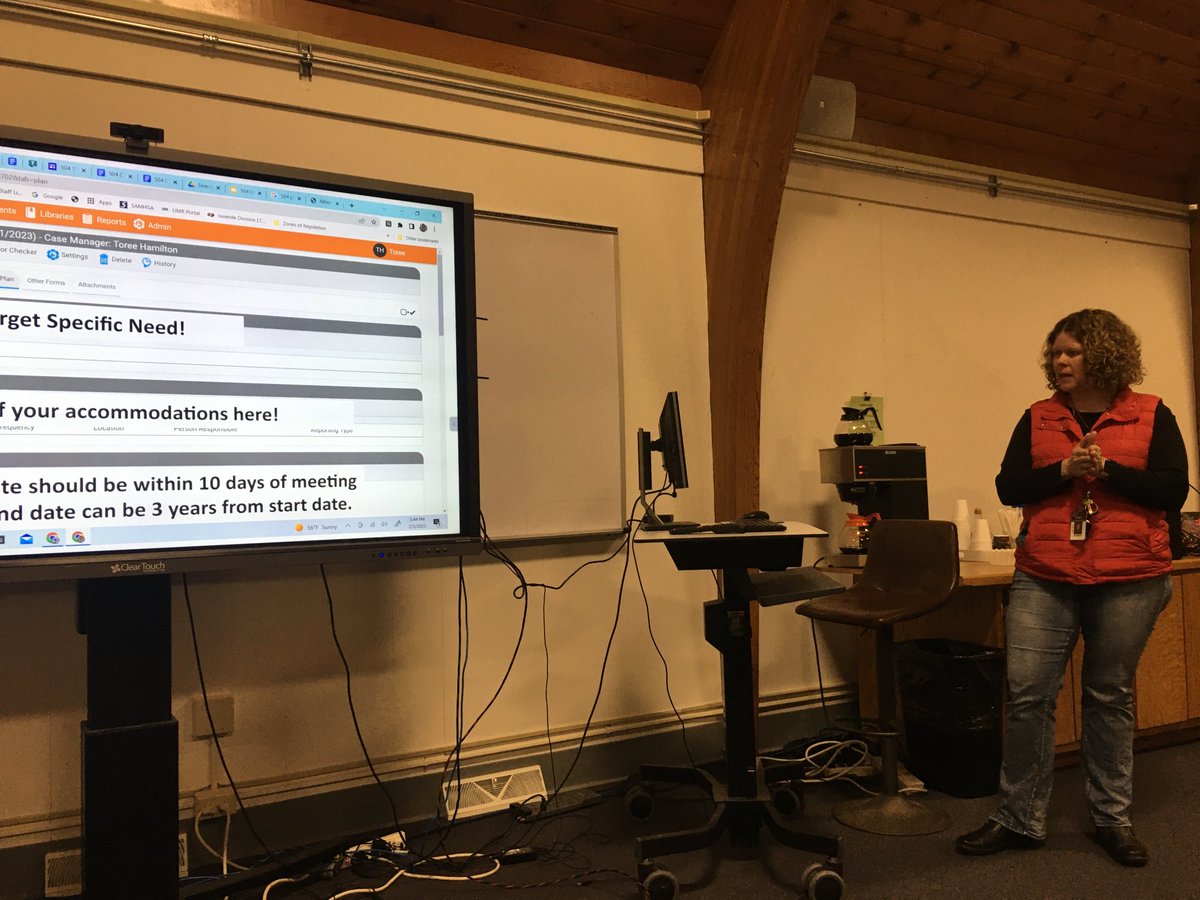 AtkinsonNiki's tweet photo. @jcschoolselemed @JCSchools_ Toree Hamilton @BelairBulldogs did a fantastic job presenting on the many aspects of Section 504 to the elementary counseling department for PD today. Thank you from all of the elementary counselors for your help Toree! 💛 https://t.co/vU4PzEtqzW