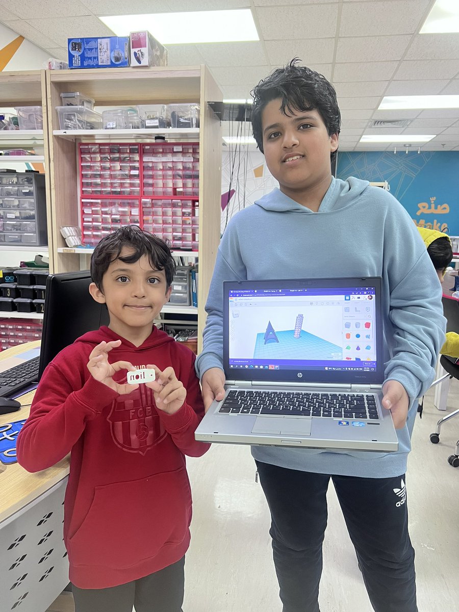 fablabjubail's tweet photo. صور من دورة الطباعة ثلاثية الأبعاد للناشئين #اكاديمية_طويق #فاب_لاب_الجبيل حيث تم التعرف  على معنى #الطباعة_ثلاثية_الأبعاد و تصنيع النماذج الأولية مع فهم مبادئ الرسم الهندسي والتصميم الميكانيكي. https://t.co/JJlBGwzpwk