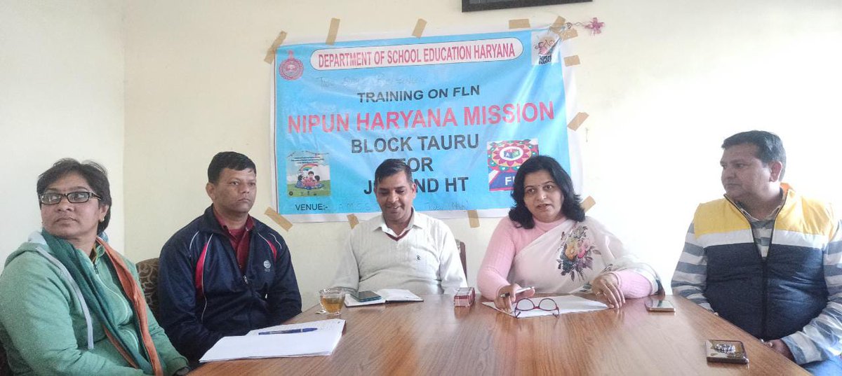 NipunNuh's tweet photo. Tauru खंड के मीडिया बंधुओं से जिला FLN संयोजिका @Kusummalik77 और BEO TAURU Naresh kumar ने निपुण को जनांदोलन बनाने के लिए की बातचीत ।
मीडिया के मध्यम से हम जान जन तक निपुण को पहुंचा सकते है । Krp @Pinki_2882 @Ashok2917 @ManishB41454645 @PritiRaghav3 Maya, Ajay sehrawat vishvajit https://t.co/kZxKmgP0Tk