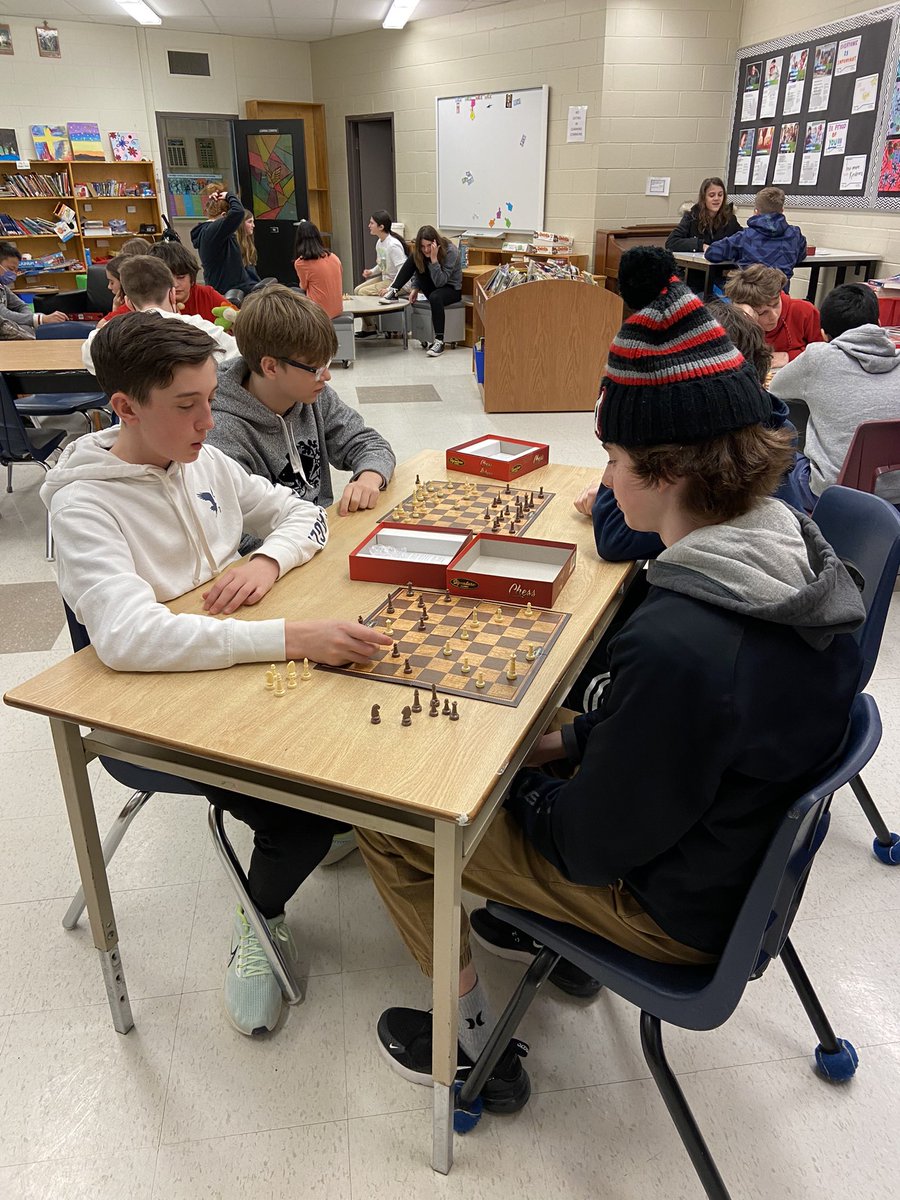 JessMulhall3's tweet photo. Our INCREDIBLE CYW runs Chess Club 2x per week! We are building community + thinking classrooms here at @alcdsb_gvan! #gvistheplacetobe #chessclub #communitybuilding https://t.co/wqToW5FKnw
