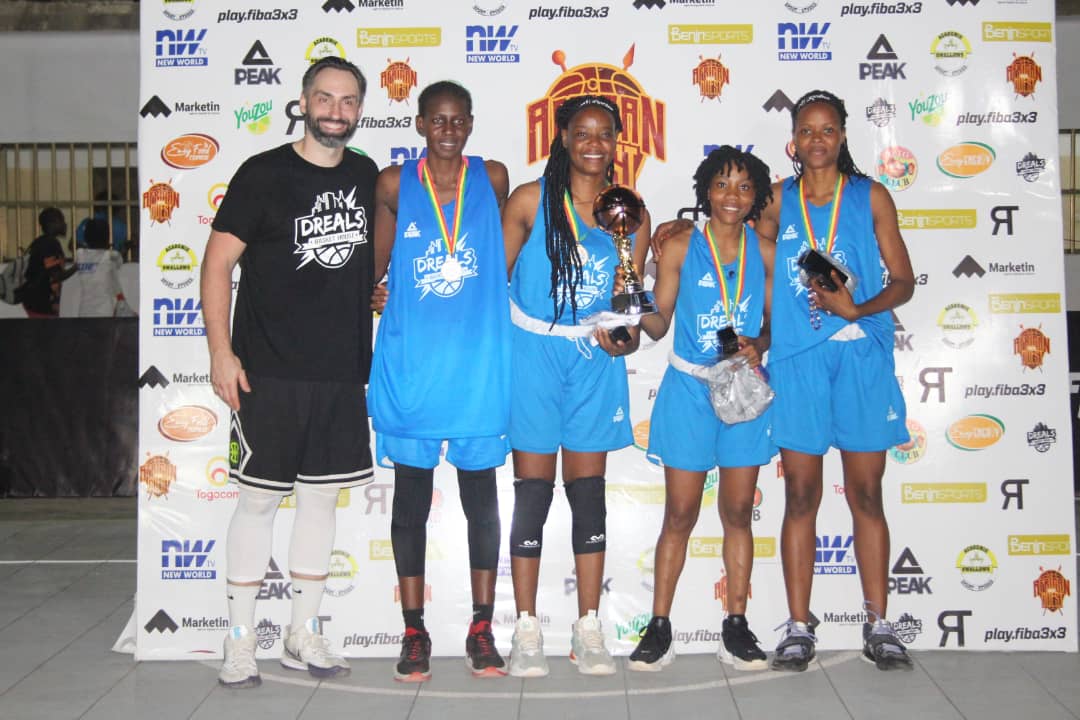 L'Equipe #XamXamLionz de #basketball #3X3 au féminin : Championnes de le #dreals African Quest #Tour <a href="/FIBA3x3/">3x3 Basketball | FIBA3x3</a> Stop 1 Lomé, Togo cc <a href="/RDukue/">rachel n'dukue</a> <a href="/ko6gan/">Kossigan R. A.</a> <a href="/cnotogofficiel/">CNOTOGO</a> <a href="/cinalawson/">Cina Lawson</a> #tgtech #sports #esport