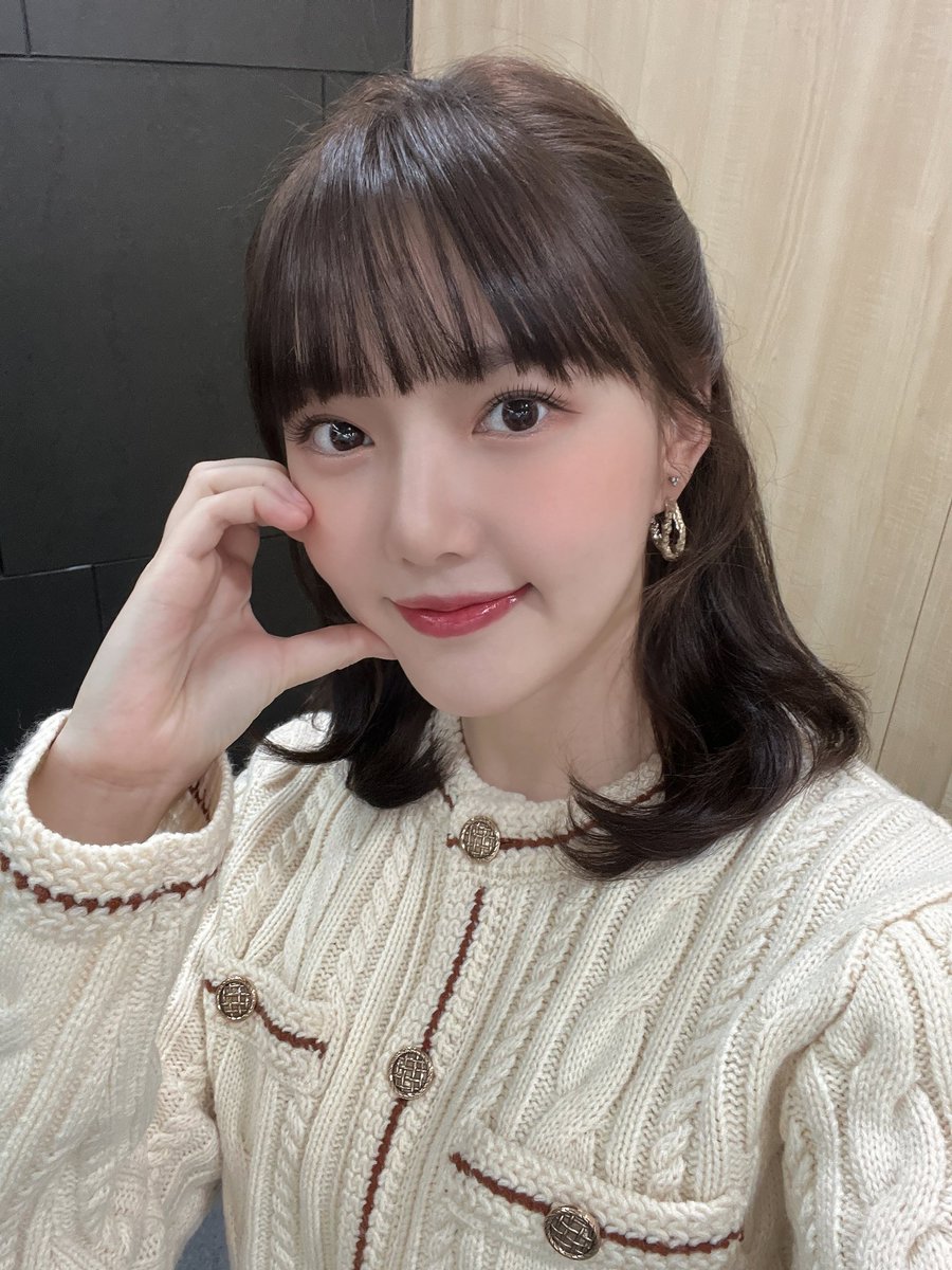 TAKUMA31GFRIEND's tweet photo. 自己紹介（再投稿）  
〇84line  
〇ナムジャ👨
〇愛知
3年ぶりぐらいの書き換えです笑たくまと申します！改めてよろしくお願いします！個別の推し、イェリン、NewJeansハニ、LE SSERAFIMチェウォン、fromis_9ハヨン！キュートすぎてヤバいです❤
無言フォローOKです！よろしくお願いします！ https://t.co/RiosluJ1y1