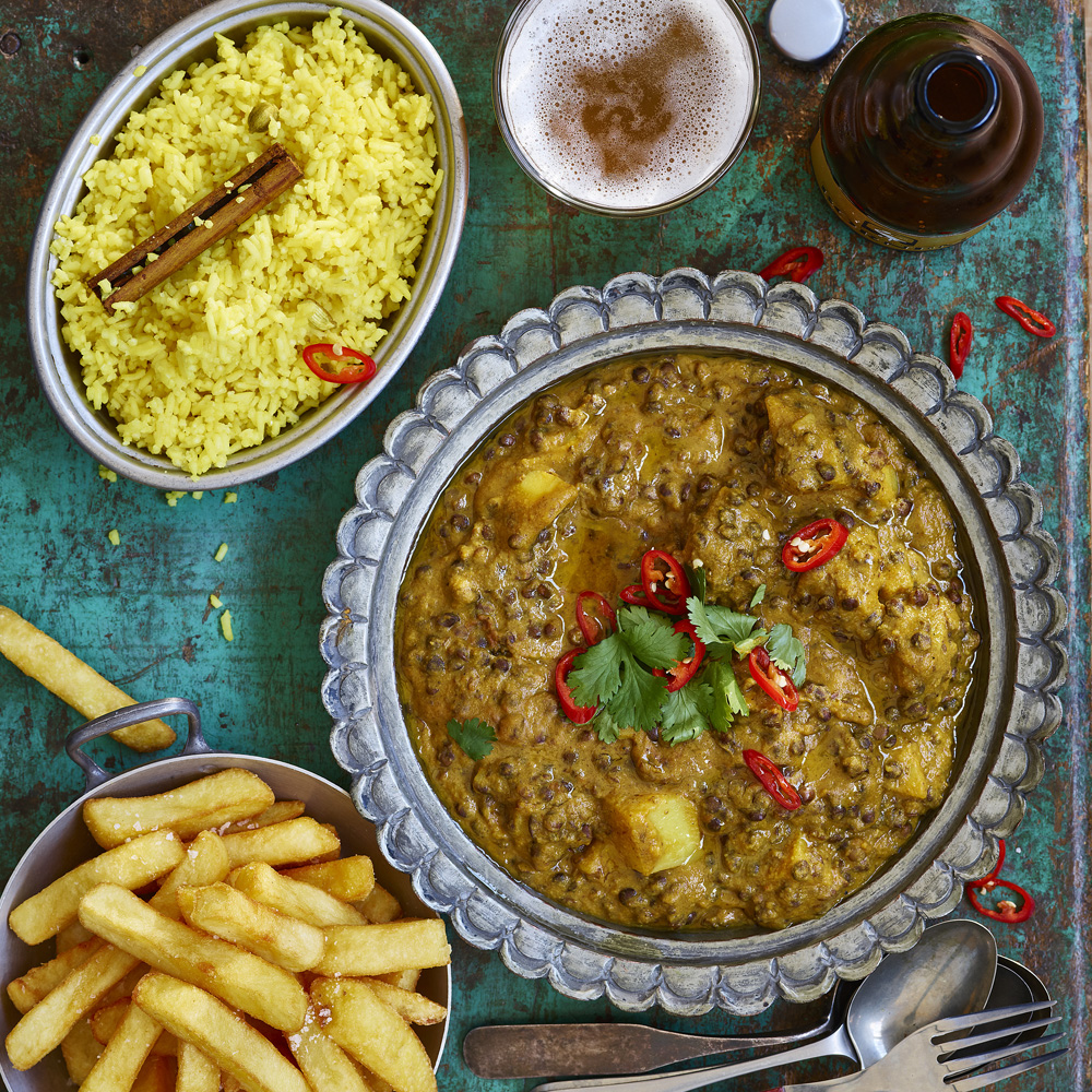 It's World Pulses Day! 🤝 We're celebrating with this tasty Puy Lentil Curry, it's rich, warming and a total crowd-pleaser.🌱 merchant-gourmet.com/.../rec.../puy… #fakeawayfriday #worldpulsesday #veganrecipe