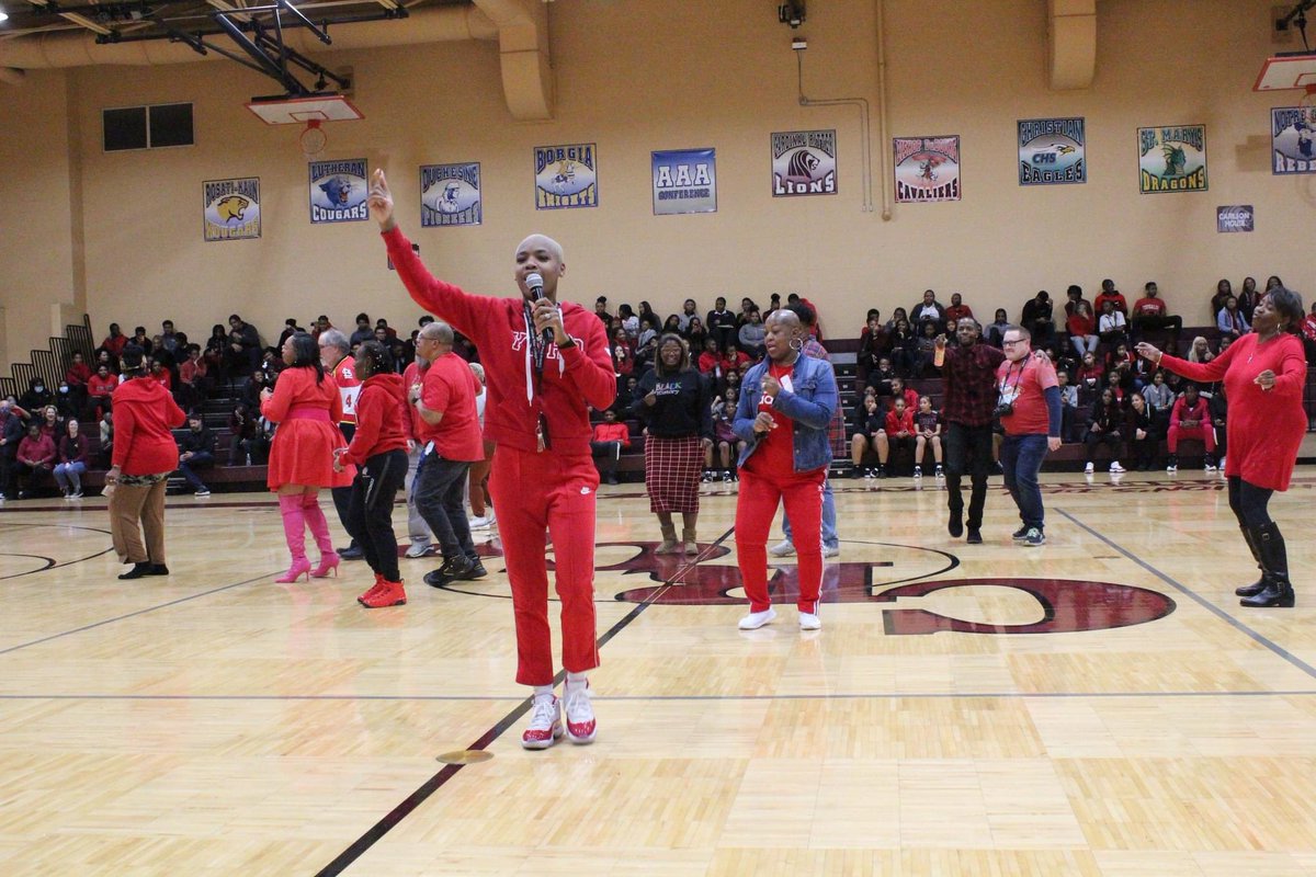 RitterPrepHS's tweet photo. From Mass, to service projects, to school wide dance celebrations, we closed out Catholic Schools Week with pride last week!
#CSW2023 #FaithDevelopment #LionPride https://t.co/r9YMHQp7Ef
