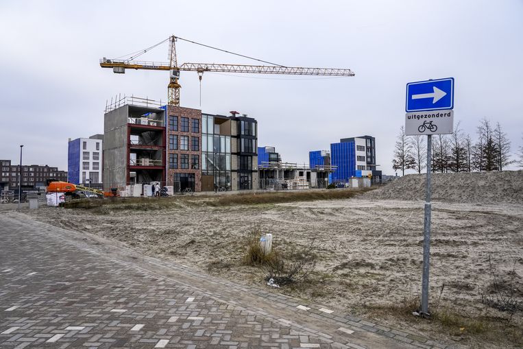 Amsterdam schroeft duurzame wensen terug in strijd tegen wooncrisis bit.ly/3DIxahg